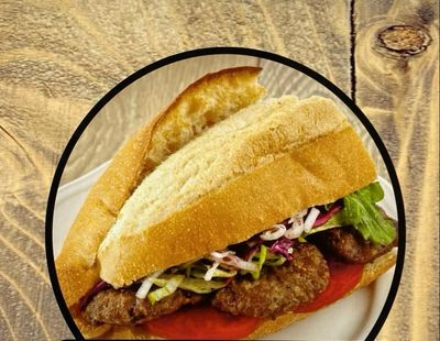 Ekmek Arası Izgara Köfte