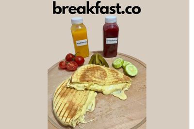Çift Kaşarlı Bazlama Tost