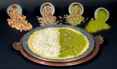 Yarı Fıstıklı Yarı Peynirli Künefe (4 Kişilik)