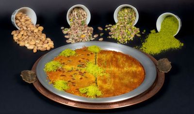 Yarı Hasır Kaymaklı Yarı Special Künefe (3 Kişilik)