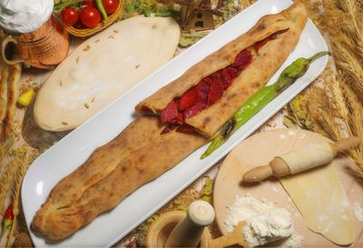 Sucuklu Pide