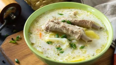 İlikli Kemik Suyu Çorbası