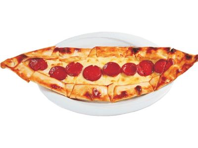 Sucuklu Kaşarlı Pide