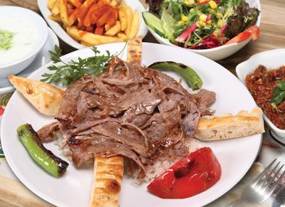 Pilav Üstü Et Döner
