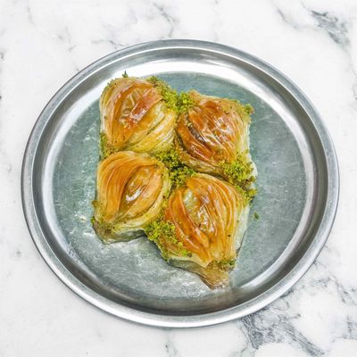 Fıstıklı Midye Baklava (1 kg.)