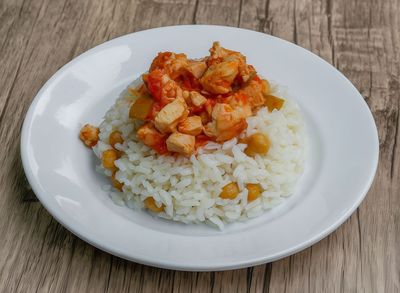Bulgur Pilavı Üstü Tavuk Sote