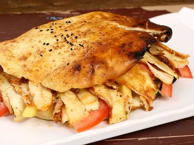 Tombik Tavuk Döner