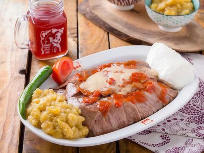 Köz Patlıcanlı Bursa Kebabı (Köz Patlıcanlı İskender)