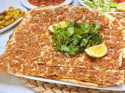 Kıymalı Pide