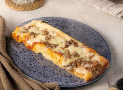 Deliqht Kavurmalı Pizza