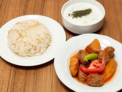İzmir Köfte & Pilav