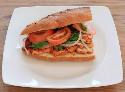 Yarım Ekmek Arası Tavuk Şiş