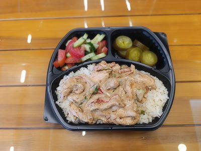 Pilav Üstü Demi Glace Soslu Tavuk