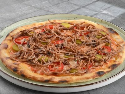 Tandır Etli Pizza (Orta)