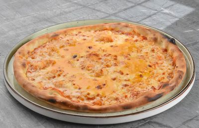 Dört Peynirli Pizza