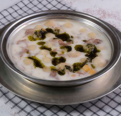 Yoğurtlu Köfteli Çorba