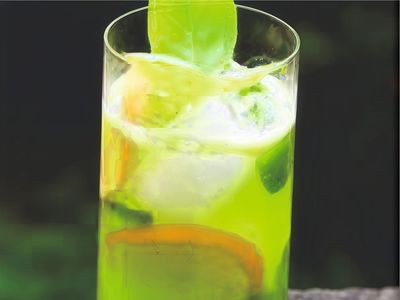 Ev Yapımı Yeşil Elmalı Lim.