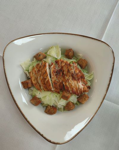 Tavuklu Sezar Salata