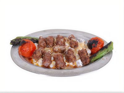 Yoğurtlu Adana Kebap