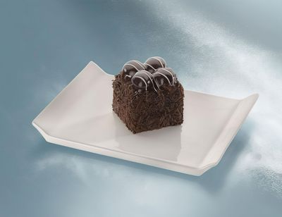 Çikolatalı Profiterollü Pasta