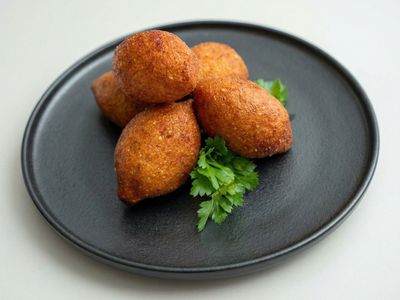 4 lü İçli Köfte