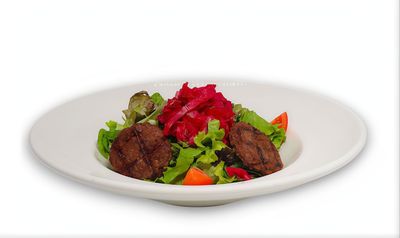 Vegan Köfteli Akdeniz Salata