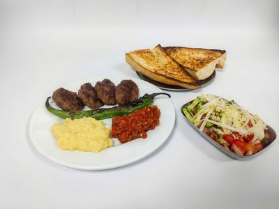 Izgara Köfte (4 Adet)
