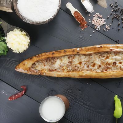 Karadeniz Usulü Kuşbaşılı Pide