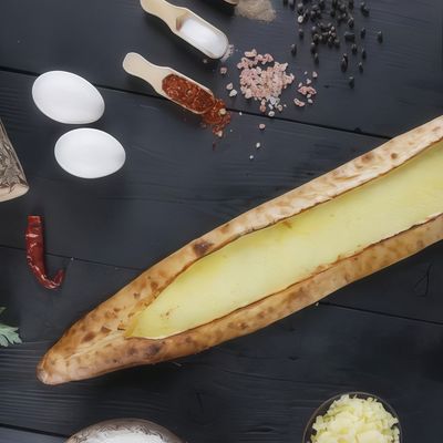 Karadeniz Usulü Kaşarlı Pide