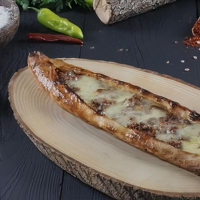 Kuşbaşılı Kaşarlı Güveç