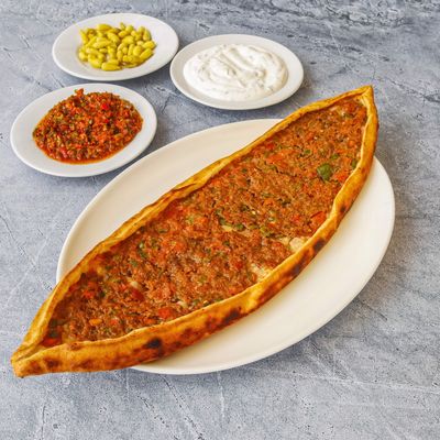 Kıymalı Pide