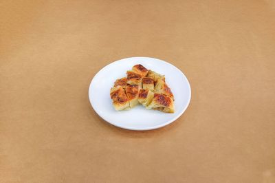 Peynirli Kol Böreği