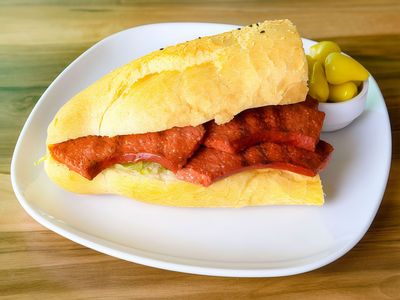 Ekmek Arası Izgara Sucuk