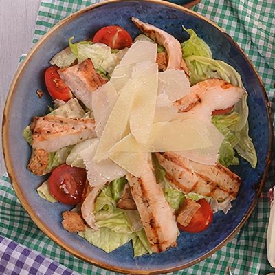 Tavuklu Sezar Salata