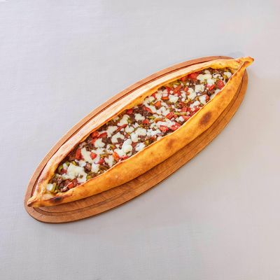 Kuşbaşılı & Kaşarlı Pide