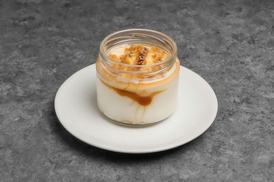 Krokanlı Profiterol