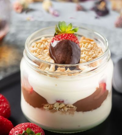 Belçika Çikolatalı Çilekli Mag