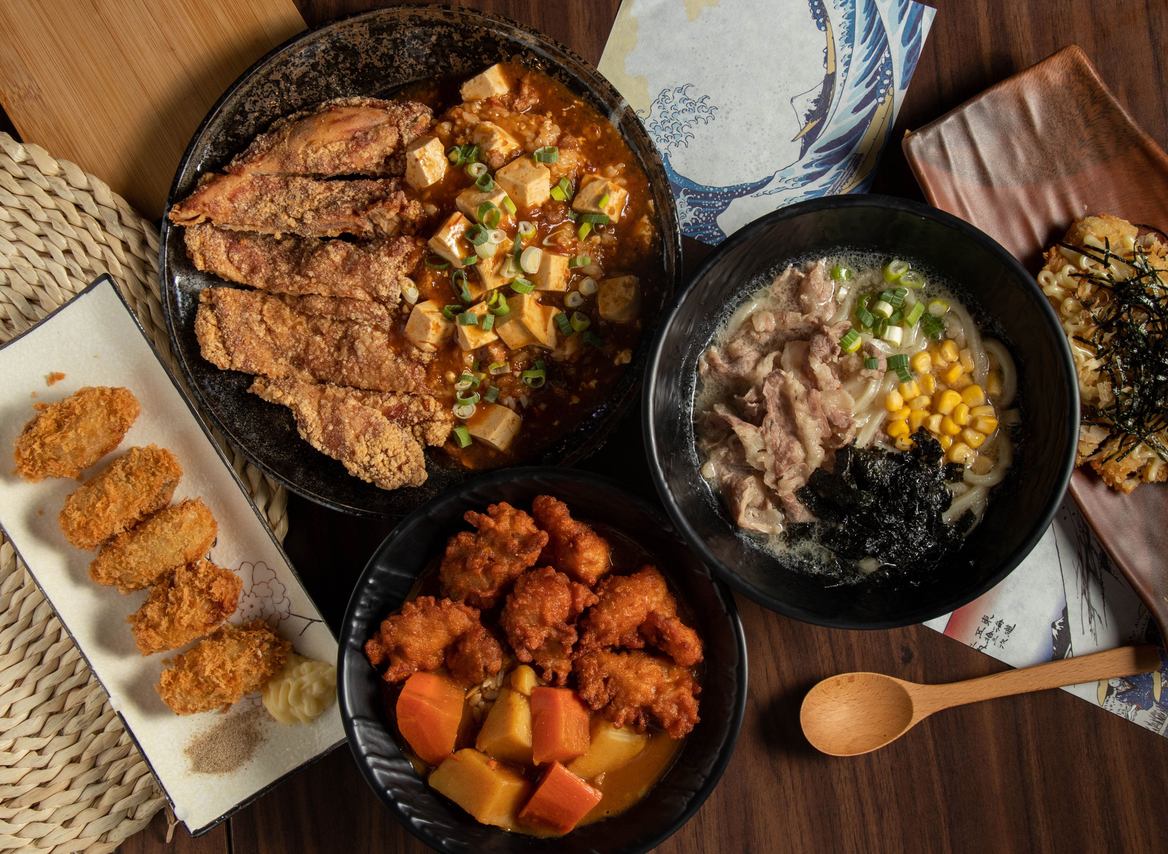 鑫丼(咖哩,丼飯,麻婆,烏龍麵) vendor logo