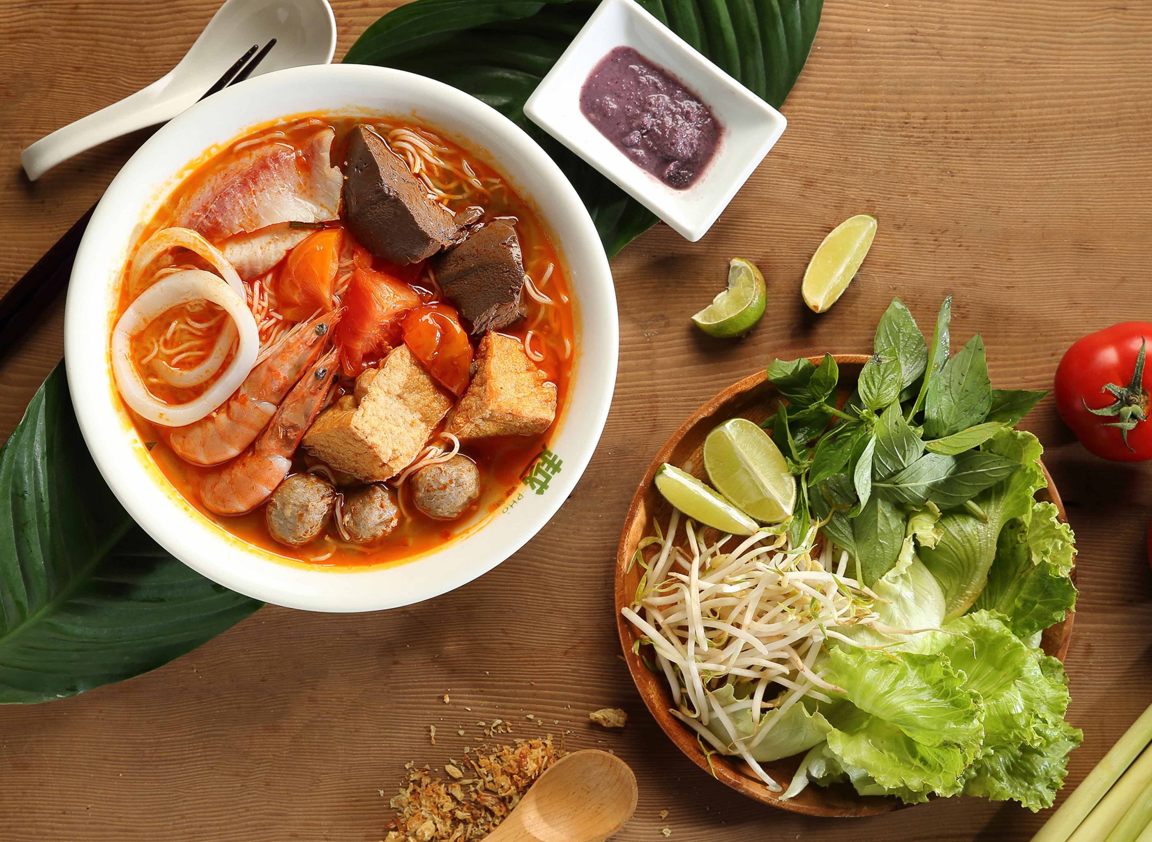 越粉舖 Vietnamese noodle house (誠品松菸店) vendor logo