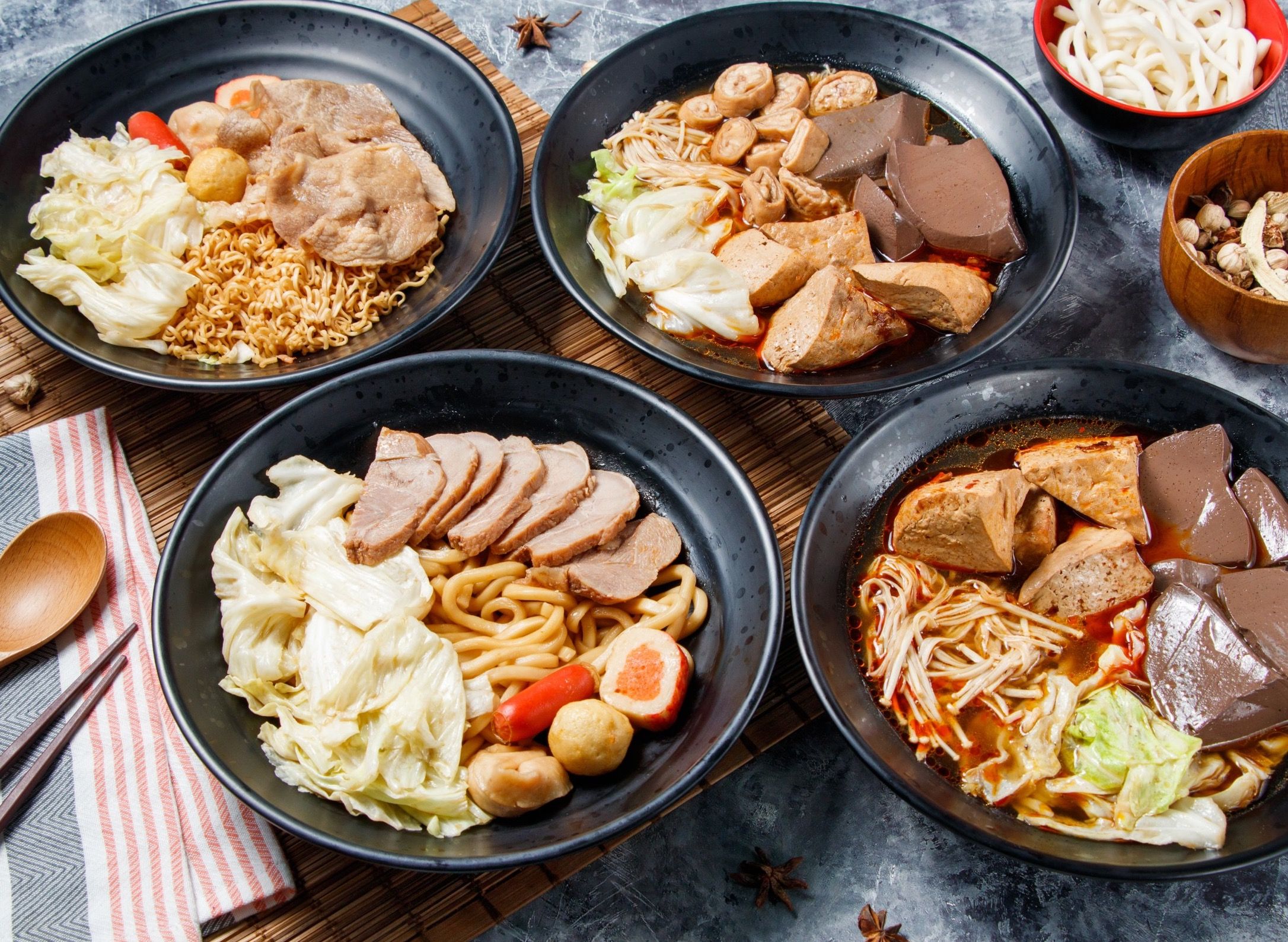 新貳拾壹食堂逼逼堂 vendor logo