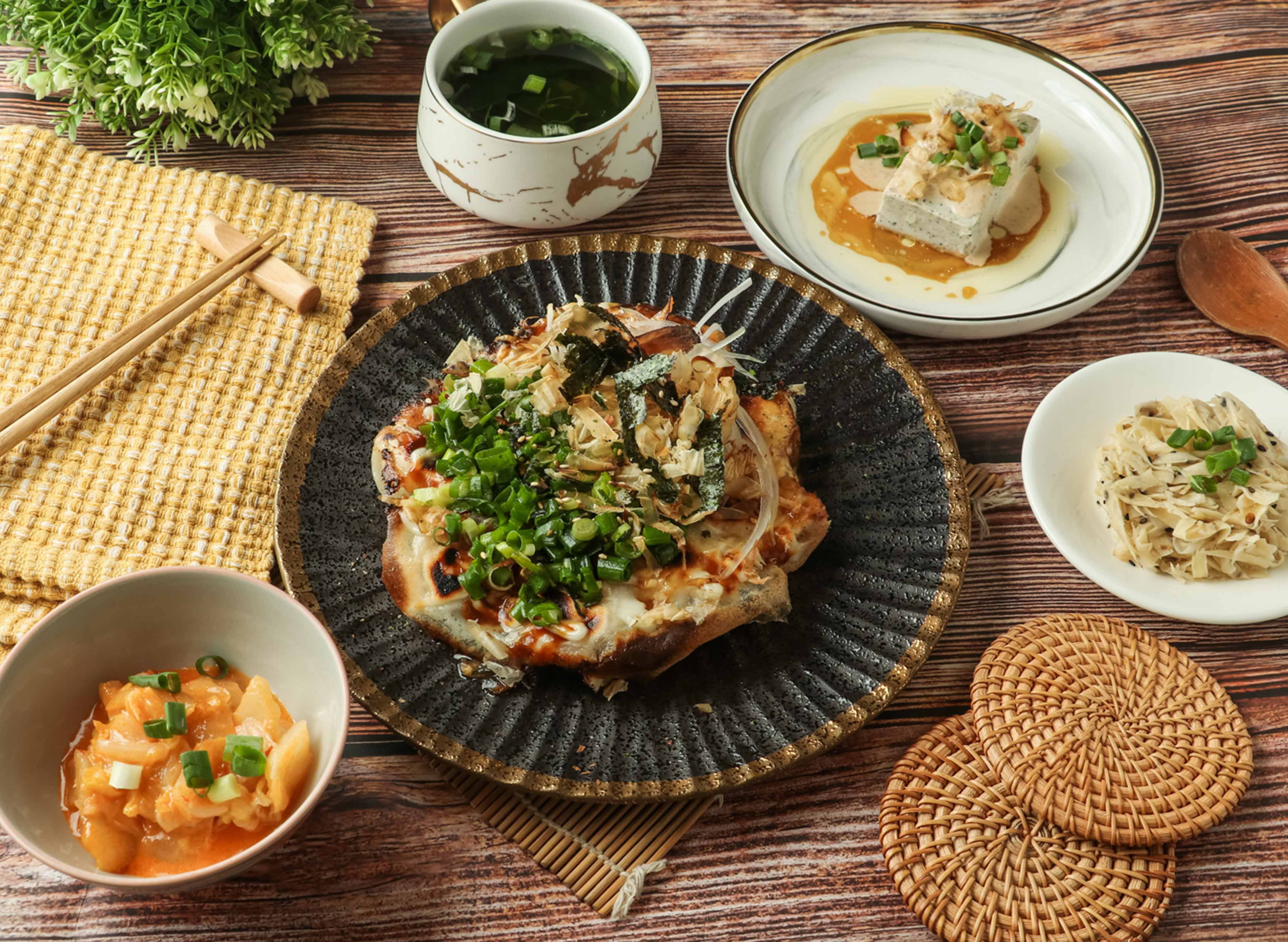 zhu jiao shi guang jiao zi zhuan mai dian Menu, Delivery Near You in