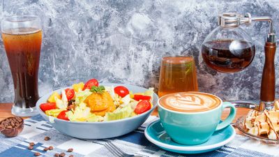 WAKA café 瓦卡咖啡 (台中公益店)