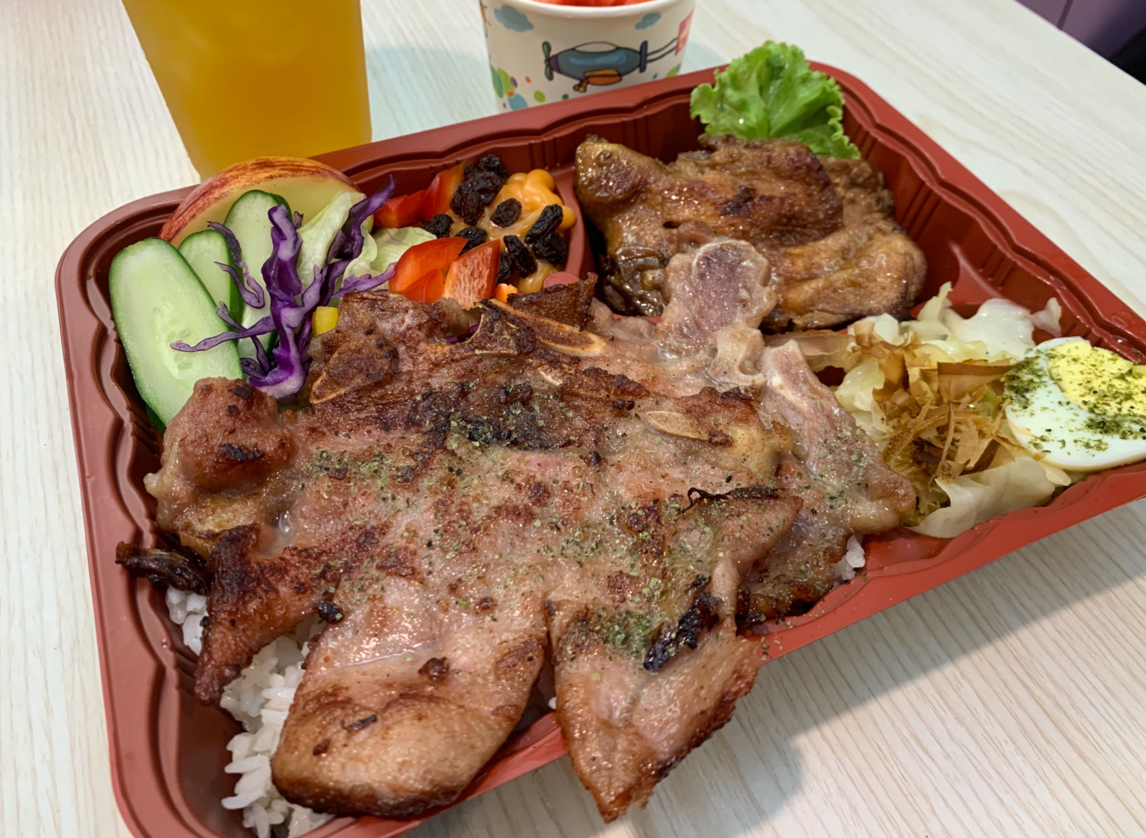紫蘿蘭寵物休閒cafe vendor logo