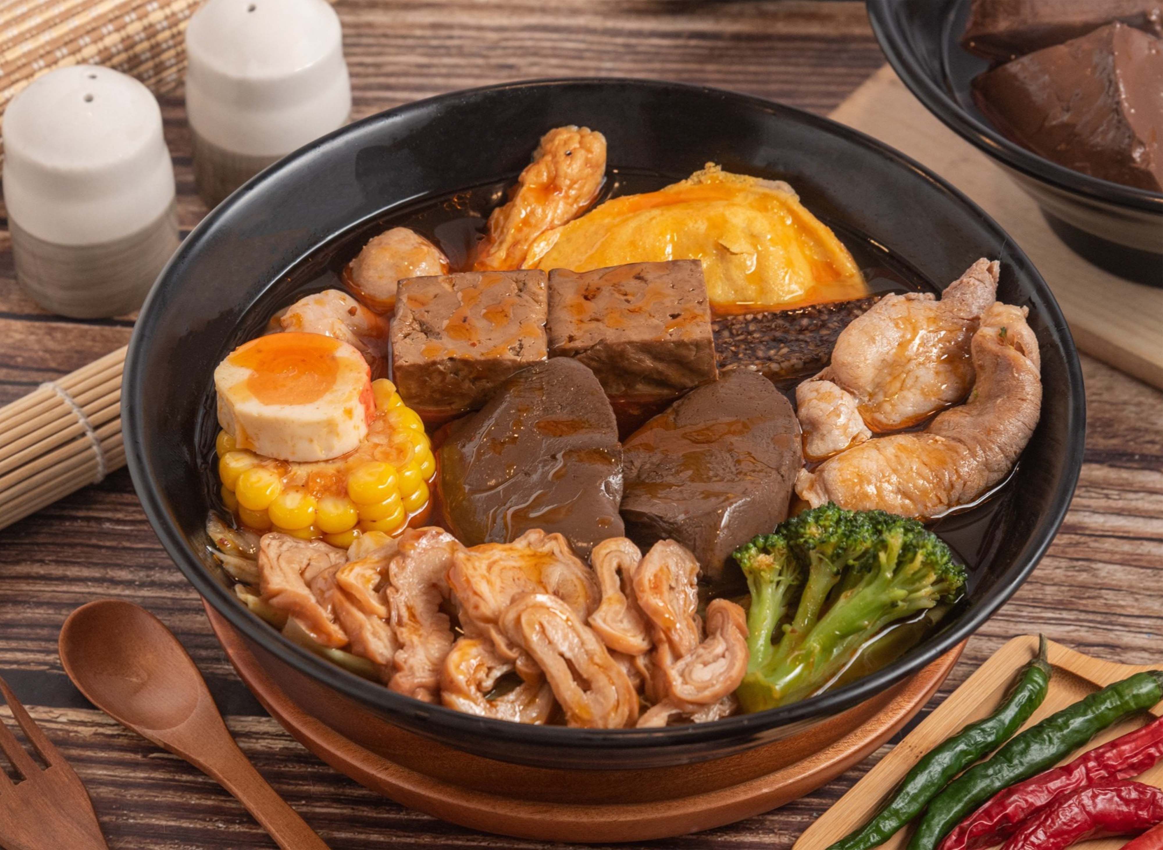 血盅紅 麻辣鴨血豆腐 鍋燒麵 (文山政大店) vendor logo