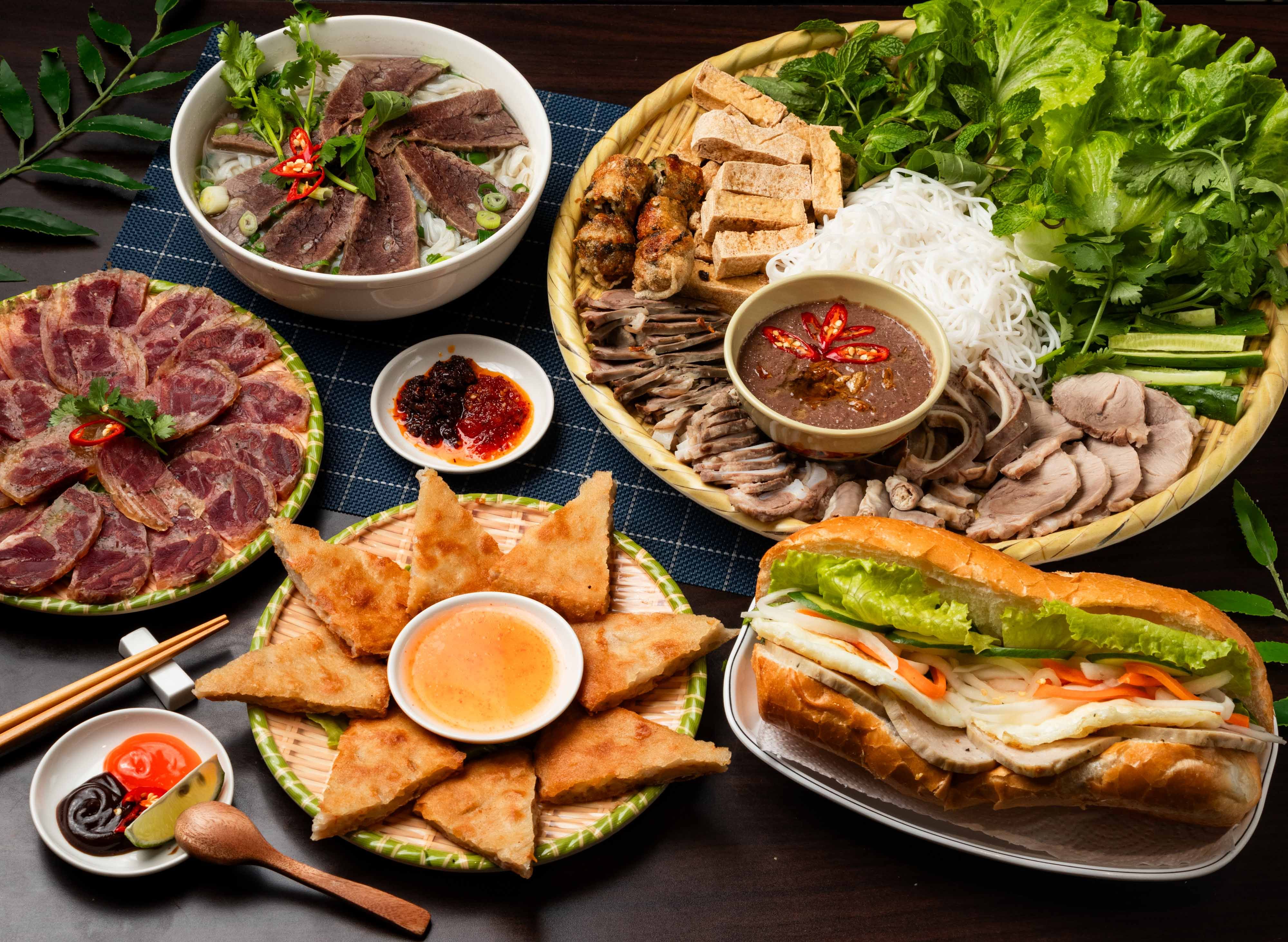 a chung yueh shih chuan tung niu jou ho fen vendor logo