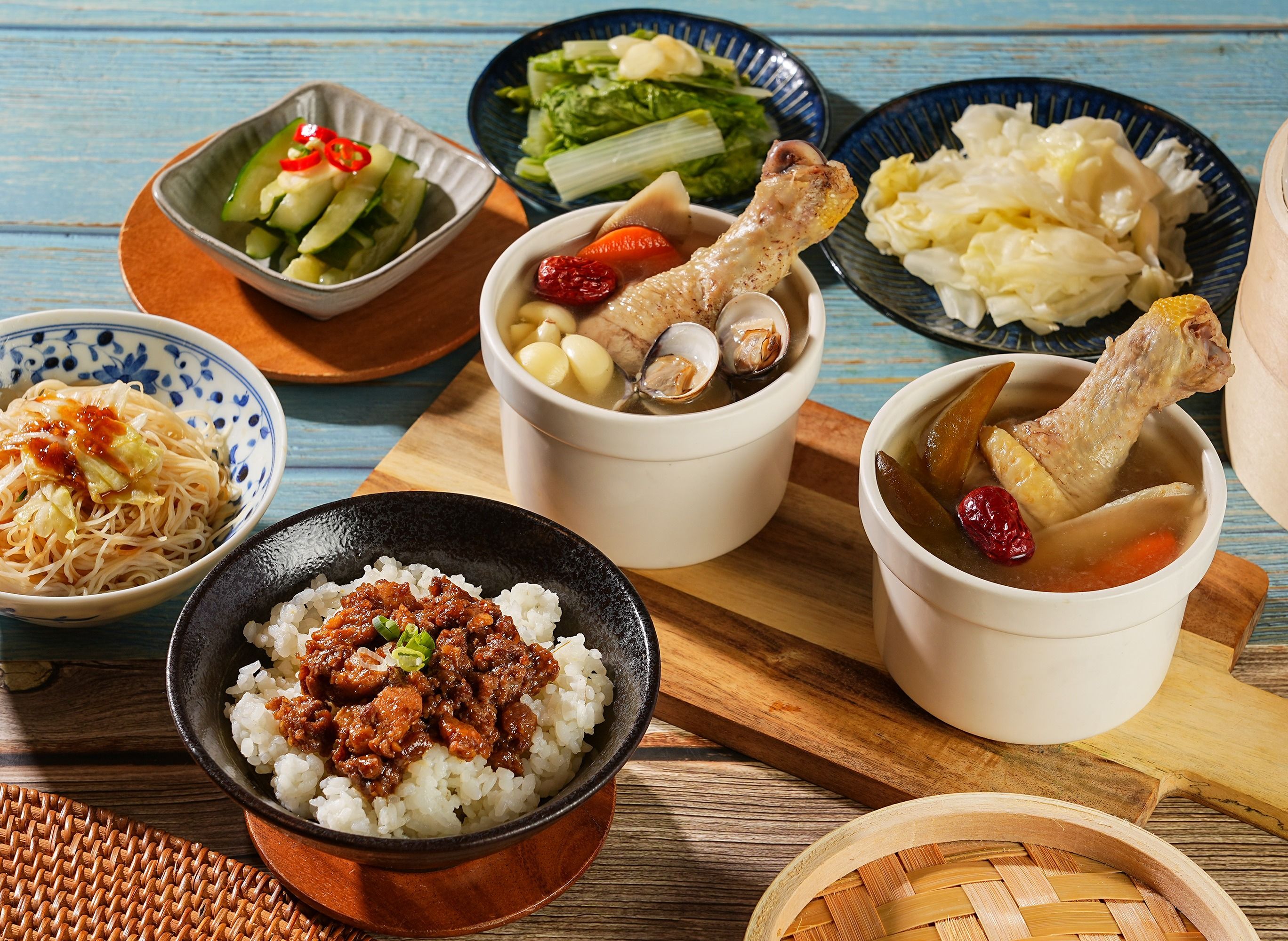 小湯奶奶雞湯專賣 (內湖洲子店) vendor logo