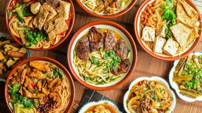 重慶麻辣牛肉麵
