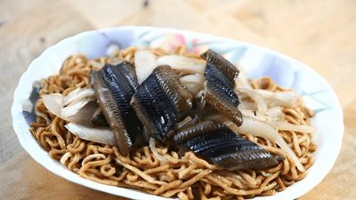 洪家鱔魚花枝麵
