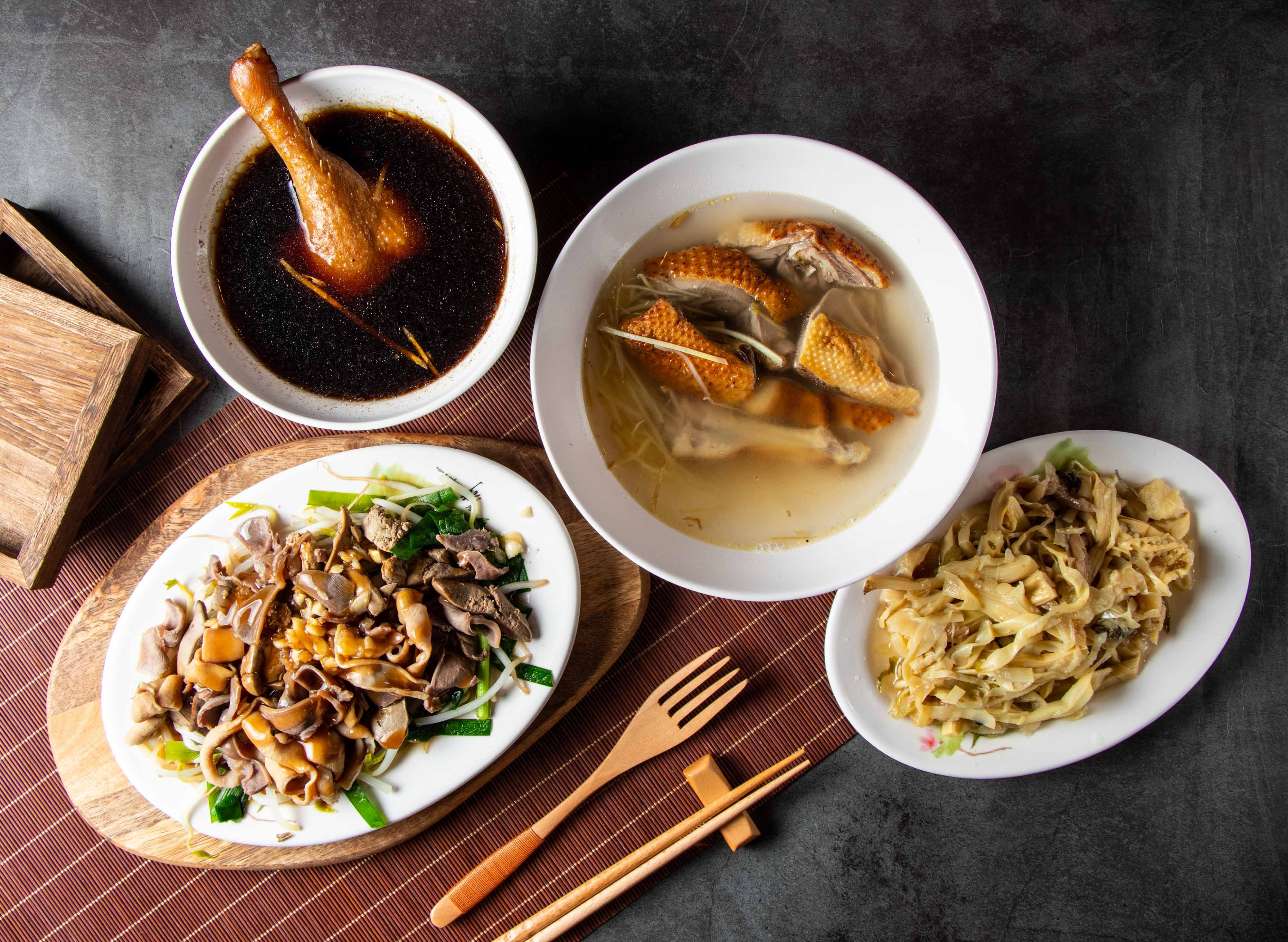 鼎屹鴨肉飯 (高雄岡山店) vendor logo