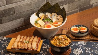 魚月製麵雞湯專門店 (市府店)
